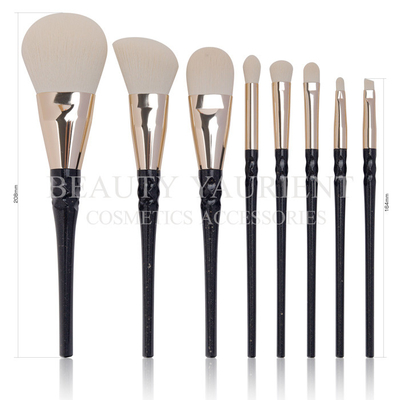 Le doux en plastique de poignée maquillage de 8 morceaux brosse de lecture les brosses de lecture cosmétiques d'olive en aluminium