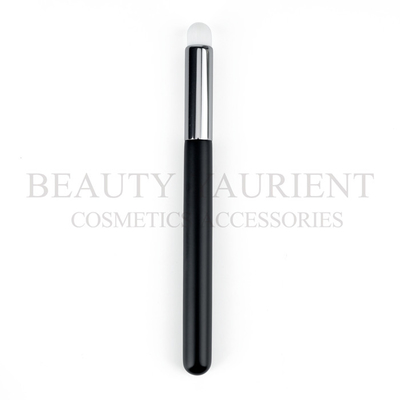 Le visage simple de brosses de maquillage de tache de crayon correcteur de point culminant d'ombre de nez de brosse de maquillage de fonction multi composent des outils